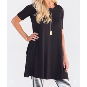 Agnes & Dora 1/2 Sleeve Swing Tunic Black